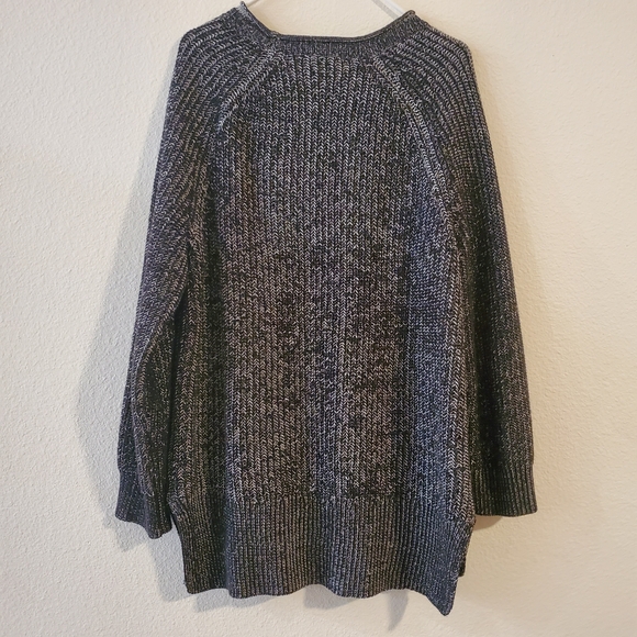 Ellen Tracy Black and White Sweater - Picture 3 of 8